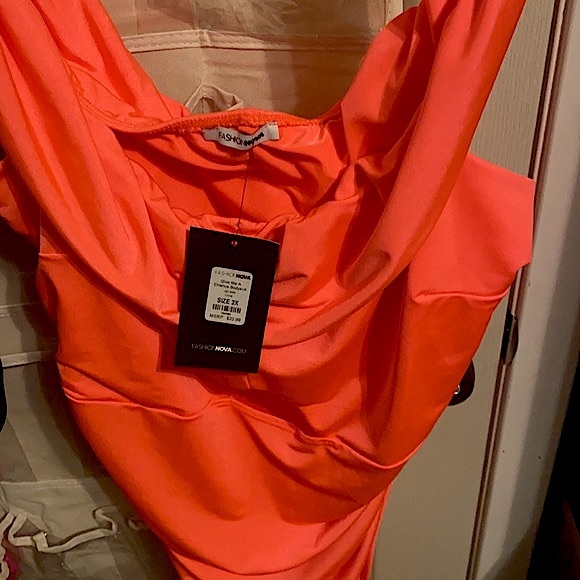 BODY SUIT NEW WITH TAGS - Picture 2 of 2